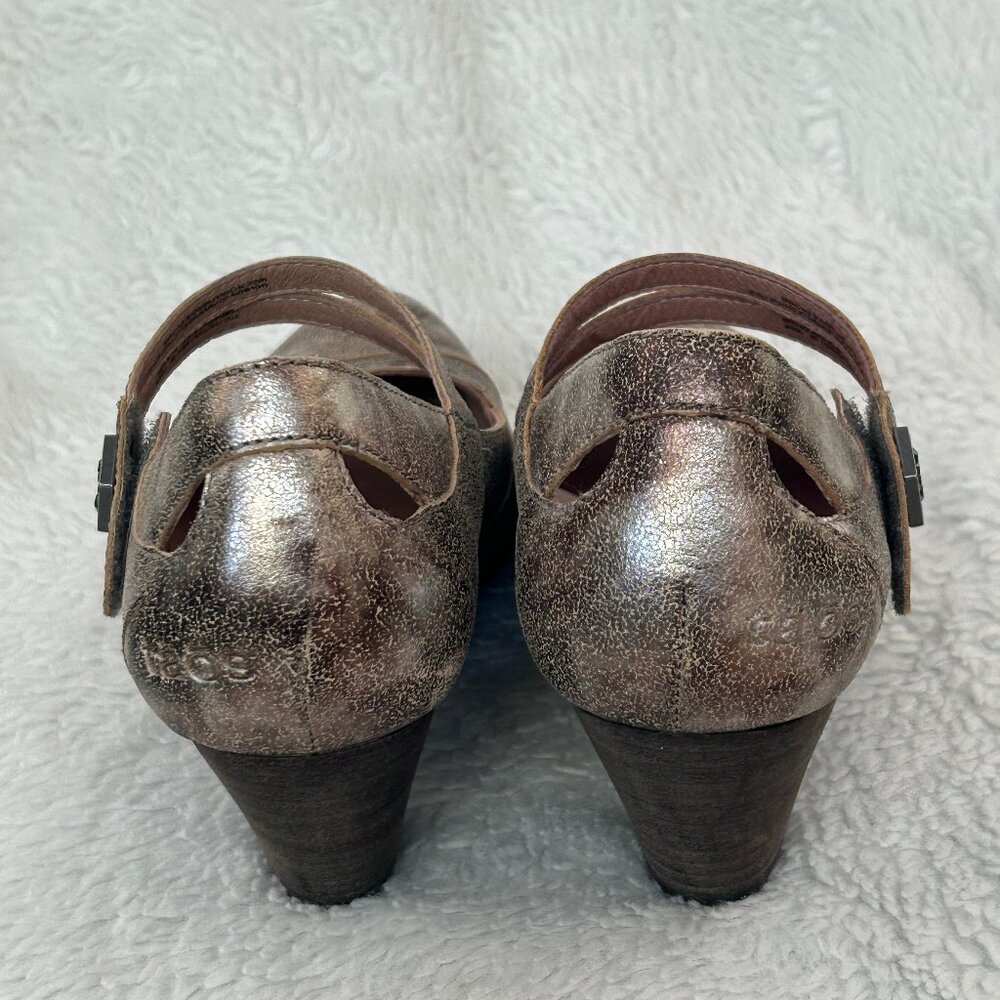 Taos Silver Mary Jane Heels, 38 - Picture 2 of 7